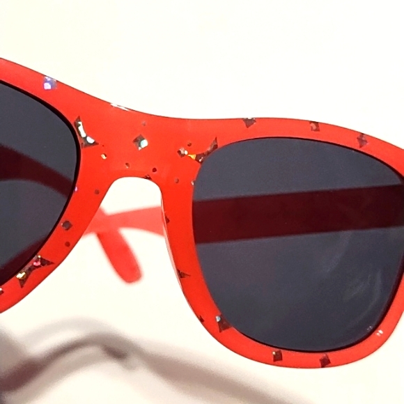 Kids Sunglasses - Picture 3 of 4